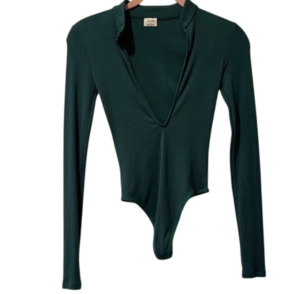 Wilfred Aritzia Ribbed Hunter Green Deep V Thong Bodysuit XXS